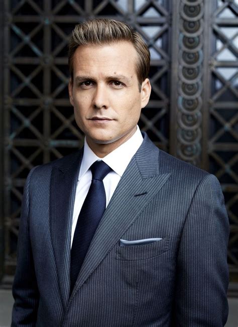 harvey specter age in suits.